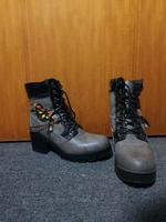 Niffler Stiefeletten Gr. 41 Rheinland-Pfalz - Zerf Vorschau
