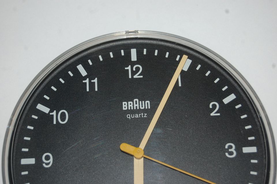 Wanduhr (Umbau) BRAUN Domo 2 ABW 21 Typ 4837 Typ 4809 in Wiesbaden