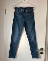 Blaue Levi’s 721™ High Rise Skinny Jeans in sehr gutem Zustand Sachsen-Anhalt - Sangerhausen Vorschau