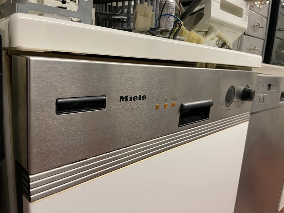 Miele Classic Spülmaschine G598 SC in Düsseldorf