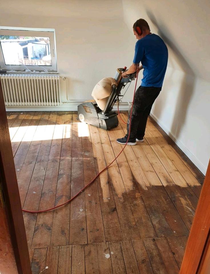 Polnische Maler und Fußbodenleger suchen Arbeit/Malerarbeiten in Kiel