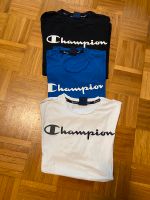 T-Shirts Champion, Weiß, Schwarz, Größe M & S Nordrhein-Westfalen - Krefeld Vorschau