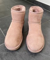 Ugg Classic Mini II Metallic 40 Baden-Württemberg - Remshalden Vorschau