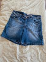 Yessica Jeans-Shorts, Gr. 44 Niedersachsen - Langenhagen Vorschau