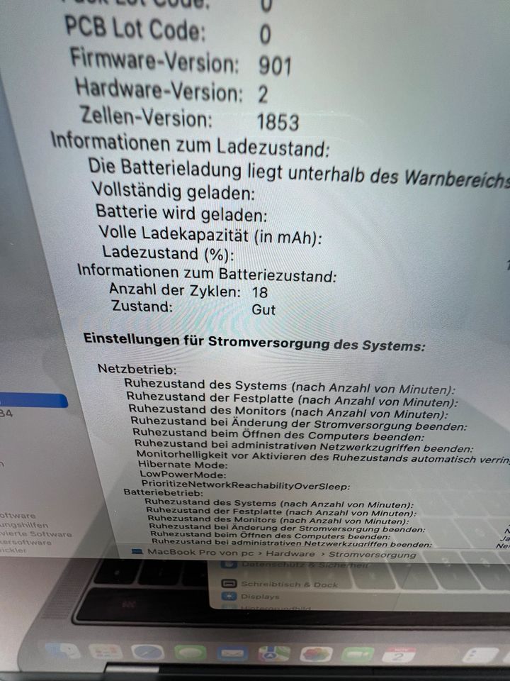Apple MacBook Pro MV962D/A Pc Notebook 2019 13" i5 8GB 256GB in Berlin