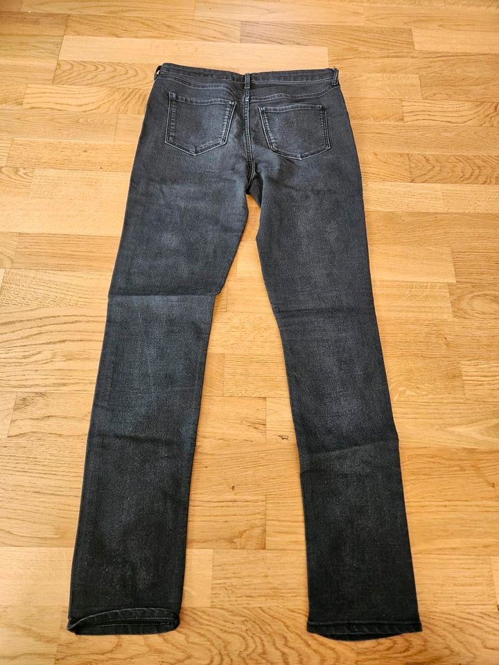 H&M Jeans Skinny Fit Gr. 170 in Steinhagen