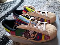 Adidas Superstar love unites neon pride Nürnberg (Mittelfr) - Mitte Vorschau
