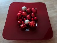 Rote Glasschale mit Weihnachtskugeln, Adventskranz Nordrhein-Westfalen - Kaarst Vorschau