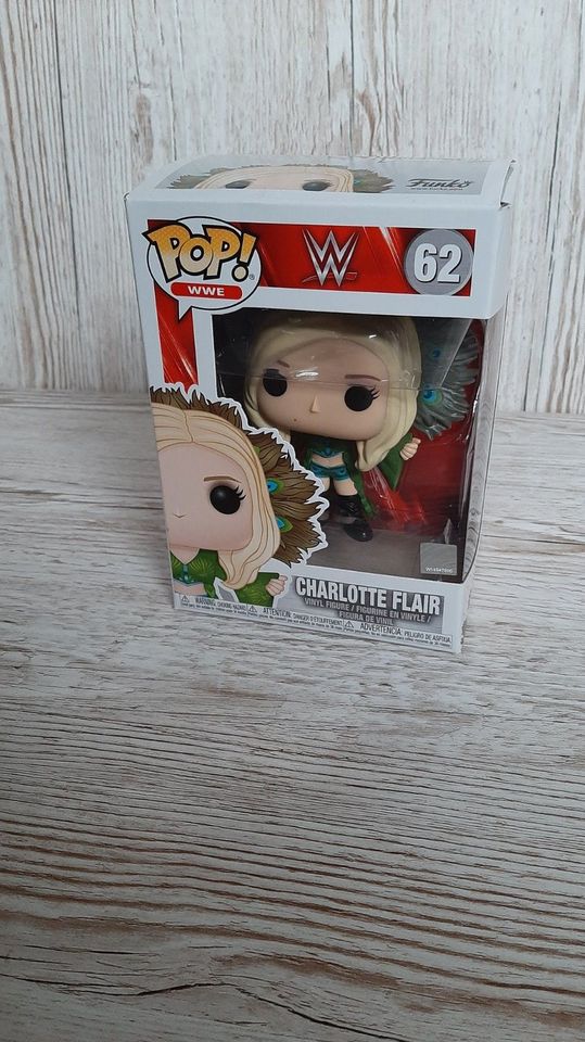 Funko Pop Charlotte Flair 62 in Bad Sobernheim