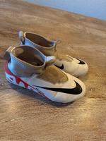 Nike Stollenschuhe Größe 36 Hessen - Lollar Vorschau