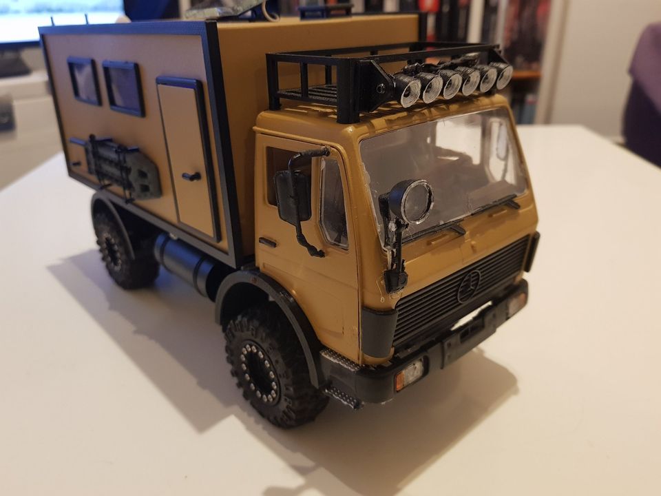 BAUSATZ SCX24 Mercedes 1625 Crawler 1:24 Scale in Hamburg