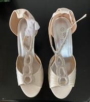 Schuhe Pumps Gr. 38 festlich High Heels  Hochzeit Niedersachsen - Ganderkesee Vorschau