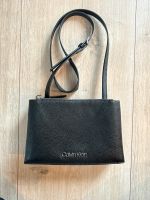 Original Calvin Klein Umhängetasche schwarz Leder Handtasche Frau Niedersachsen - Hechthausen Vorschau