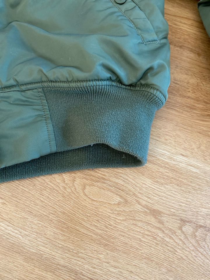 Alpha Industries MA-1 Hooded Oliv Bomberjacke Größe L in Bissendorf