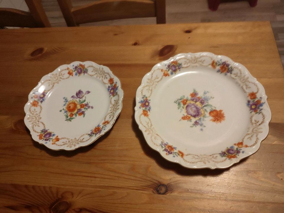 Porcelain plates from Bavaria Germany in Oberursel (Taunus)