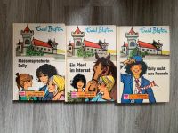 3 Bücher, Enid Blyton, Ein Pferd im Internet Hessen - Wiesbaden Vorschau