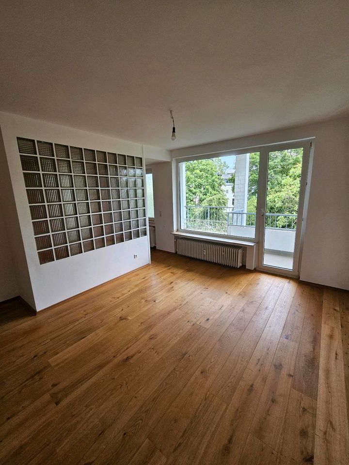 Flingern-Nord 2.5 Zi. Balkon, Küche, Parkett, hochwertige Bäder in Düsseldorf