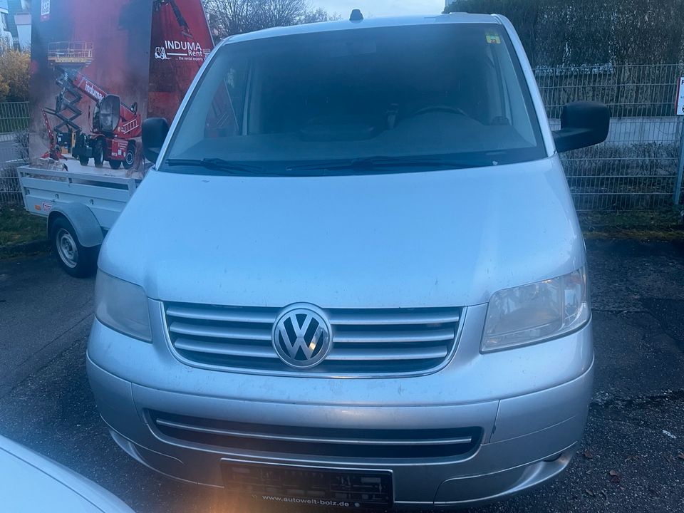 Vw  T5 Transporter caravelle 8 Sitze in Gerlingen