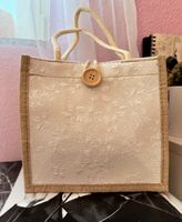 Tasche Handtasche Bag Blumen Sommer Stick beige chic viereckig in Nordrhein-Westfalen - Steinhagen Vorschau