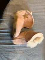 Lammfell Schuhe Leder vom Weihnachtsmarkt für Babies Hessen - Rüsselsheim Vorschau