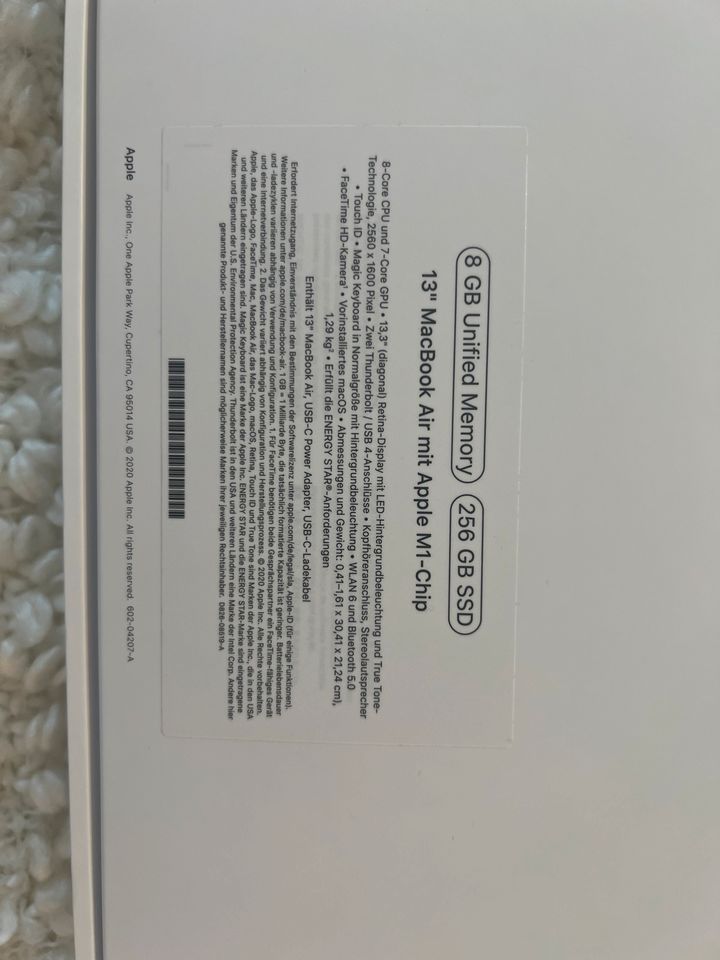 Apple MacBook Air M1 256GB Silber inkl. OVP in Dresden