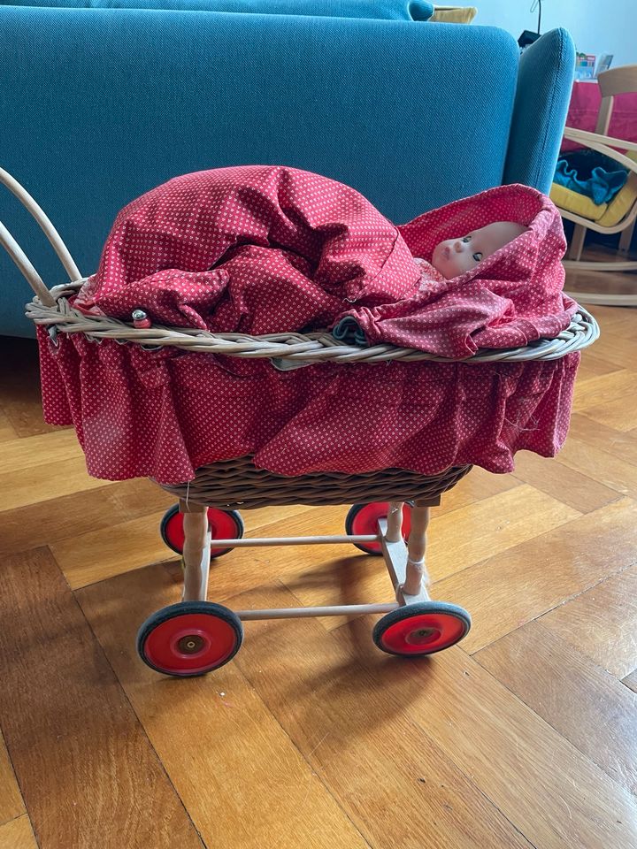 Puppen Kinderwagen in Weimar