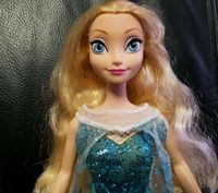 Barbie Puppe Frozen Elsa mit Licht und Sound Nordrhein-Westfalen - Velen Vorschau