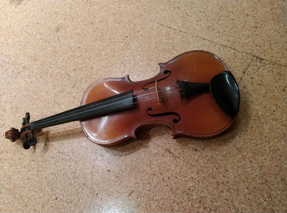 Schöne alte Geige, Modell unbekannt in Breuberg