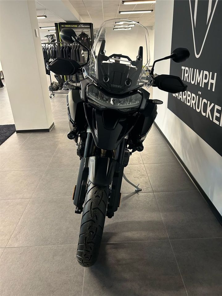 Triumph Tiger 1200 GT PRO NEUES MODELL in Saarbrücken