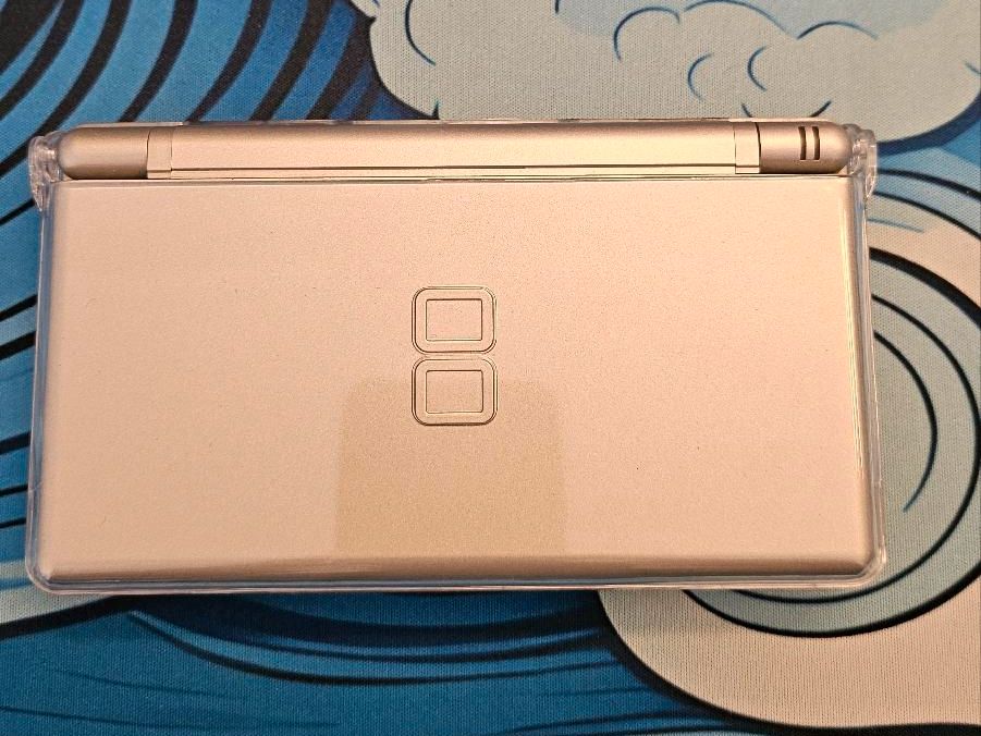 Nintendo DS Lite Silber im Top Zustand Gameboy Handheld Konsole in Berlin