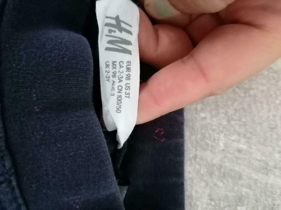 H&M Sweathose 98 blau Mädchen in Parsberg