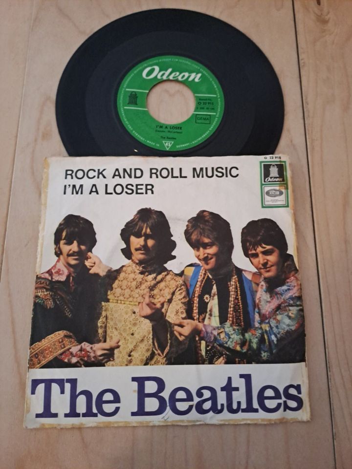 Beatles Vinyl Single Rock And Roll Music (Hippie Cover) in Passau