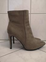 Stiefeletten Gr. 38 NEU München - Laim Vorschau