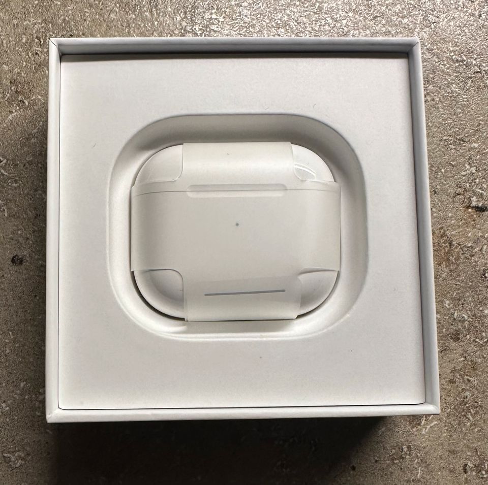 Apple AirPods (3. Generation) mit Lightning Ladecase in Argenbühl