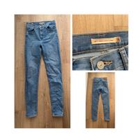 neuw. Levi’s Mile High Super Skinny Röhrenjeans blau W26 L30 Thüringen - Erfurt Vorschau