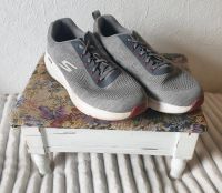 Go Run Sketchers Turnschuhe grau Gr. 45 Hude (Oldenburg) - Nordenholz Vorschau