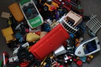 Kiste voller Spielzeug, z.B. Paw Patrol, Autos, Playmobil, Brio Eimsbüttel - Hamburg Eimsbüttel (Stadtteil) Vorschau