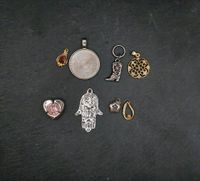 Kettenanhänger Konvolut Schmuck Modeschmuck Vintage Nordrhein-Westfalen - Freudenberg Vorschau