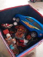 Kiste mit Spielzeug Autos Niedersachsen - Hinte Vorschau