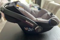 Maxi Cosi Pebble inkl. FamilyFix-Basis und Newbornset Niedersachsen - Wolfsburg Vorschau