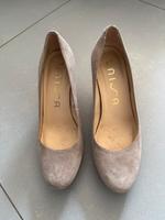 Unisa Pumps Gr. 38, beige Baden-Württemberg - Crailsheim Vorschau