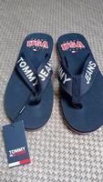Tommy Hilfiger Badelatschen Badeschuhe Flipflops Gr. 41 Niedersachsen - Steinfeld Vorschau