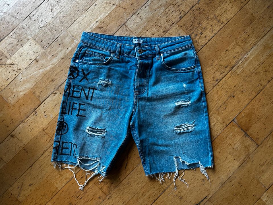 DF Jeans | Kurze Jeanshose (32) in Centrum
