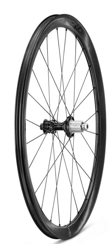 CAMPAGNOLO HYPERON 37 DISC CLINCHER 2WF WHEELSET in Krefeld