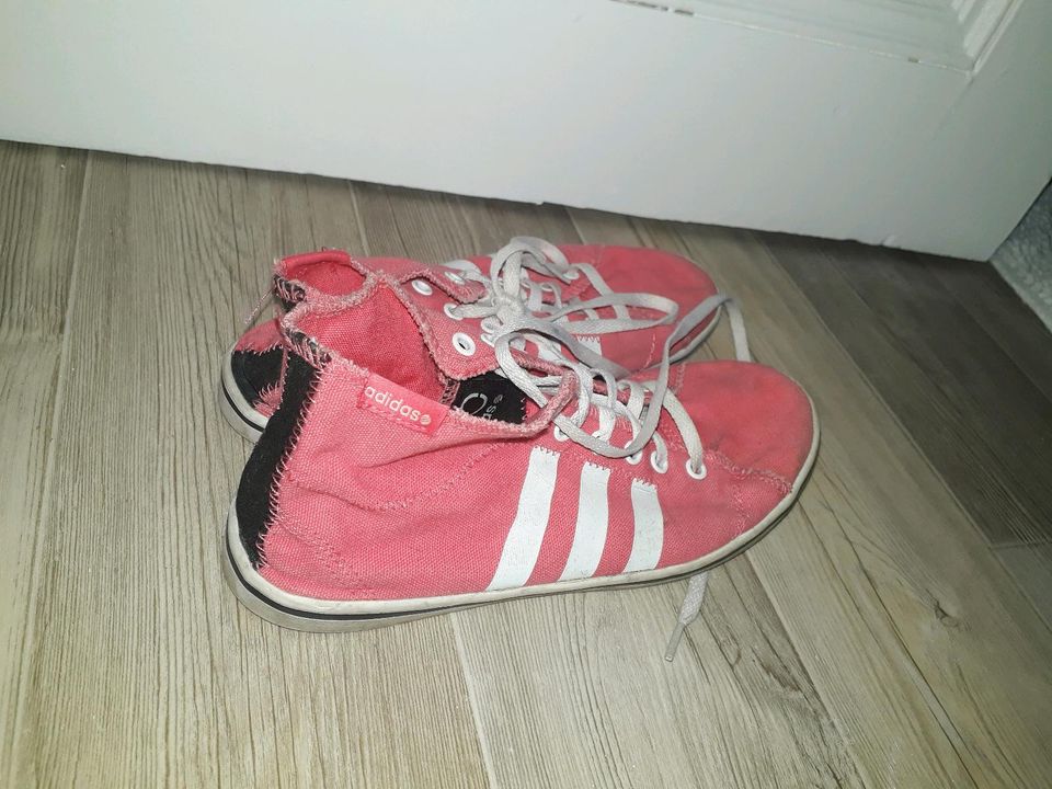 Adidas Neo Sneakers Schuhe pink in Berlin - Reinickendorf | eBay  Kleinanzeigen ist jetzt Kleinanzeigen