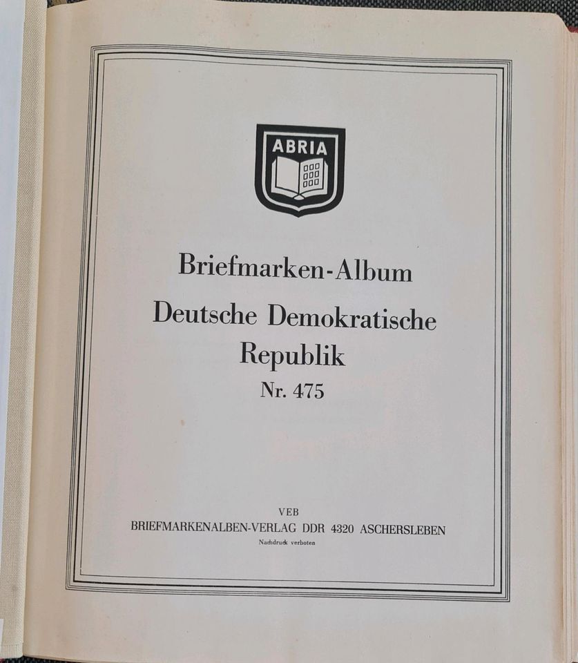 Abria Briefmarken Album 1949 - 1970 DDR mit ca 290 Marken in Magdeburg