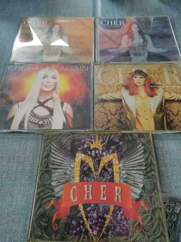 Cher CD Sammlung - 15 CDs in Essen