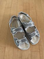 Chanel Sandalen 41.5 schwarz / weiß gestreift Berlin - Mitte Vorschau