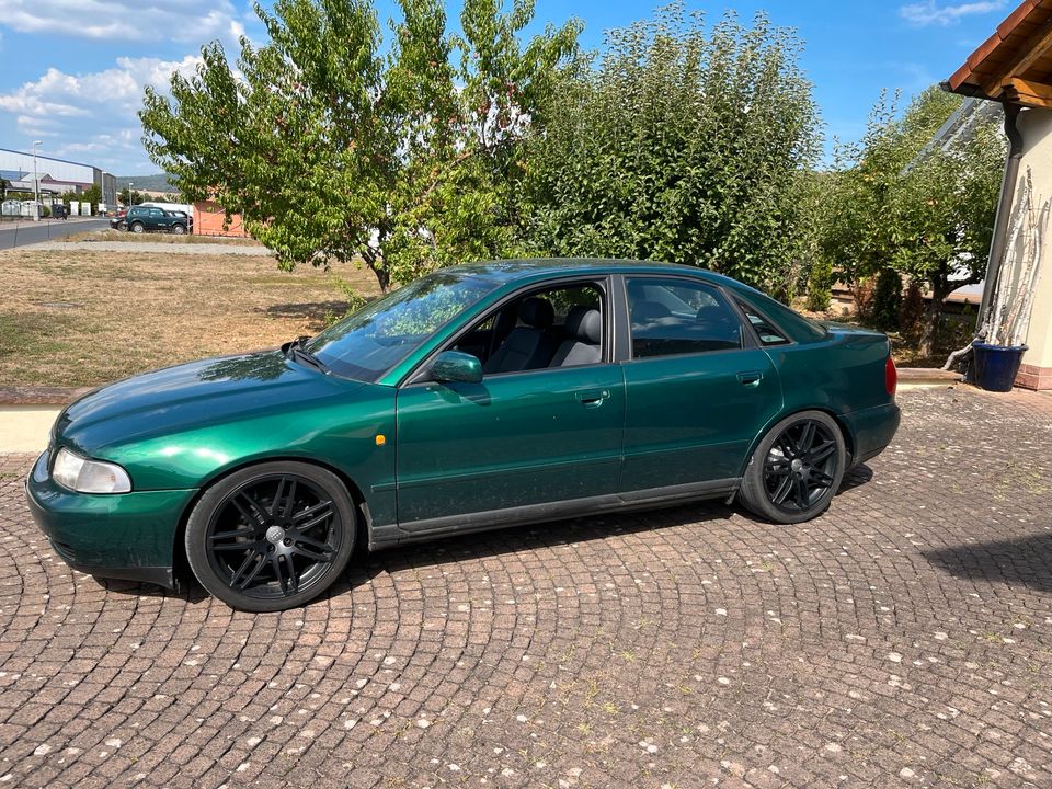 Audi A4 S line Felgen 18 Zoll 8x18 et43 225/40 18 in Karsbach