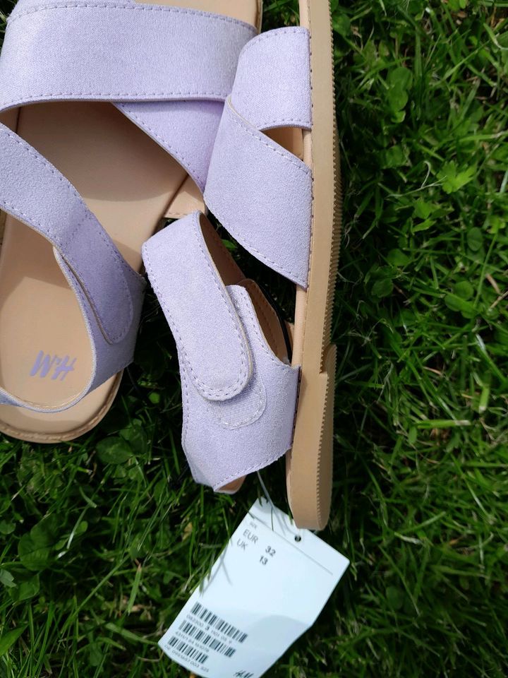 ♡♡♡ H&M neue Sandalen Gr. 32 und 33 Zwillinge flieder ♡♡♡ in Weischlitz